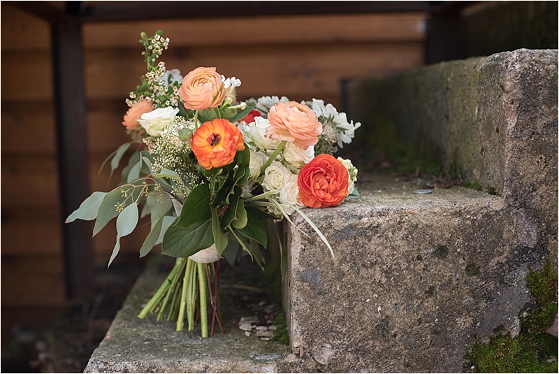 rustic peach and ivory bridal bouquet