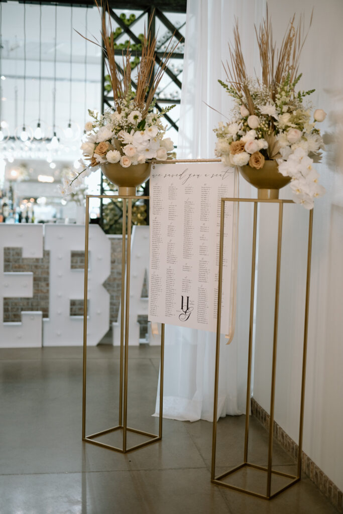 Elegant bridal florals photographed at The Atrium at Blue Haven